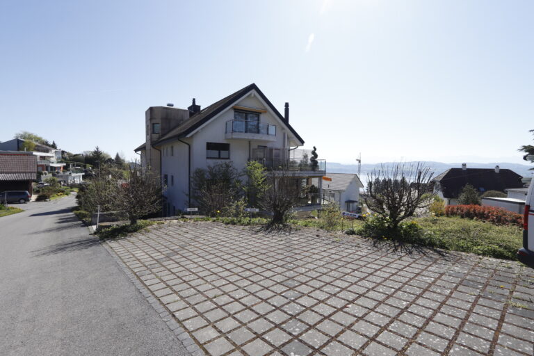 Zufahrt_Besucherparkplaetze