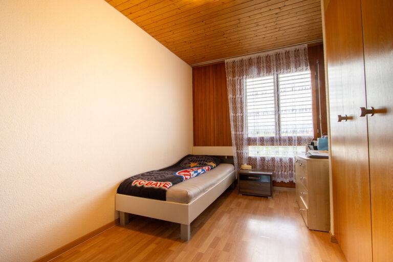 Zimmer links