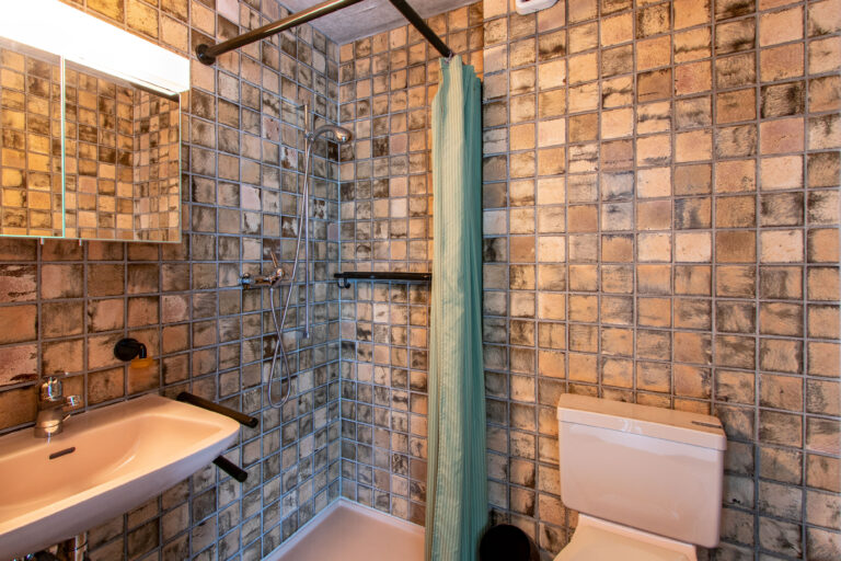 Dusche_WC_Zimmer 4