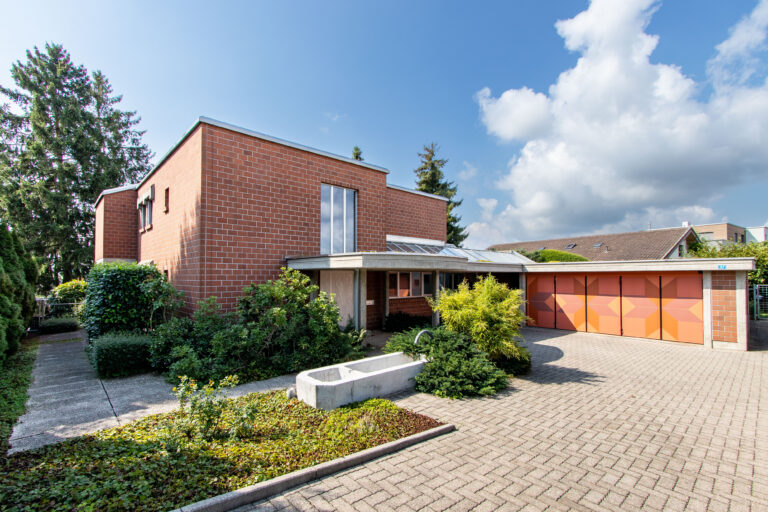 Titelbild_Zufahrt_Nordfassade