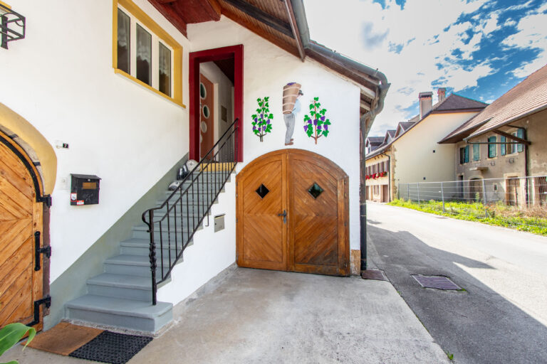Zugang_Wohnung_Weinkeller
