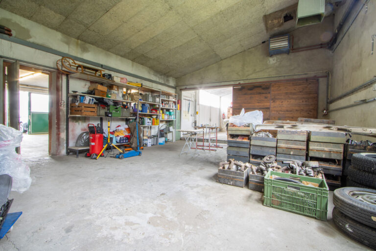 Werkstatt hinten H4