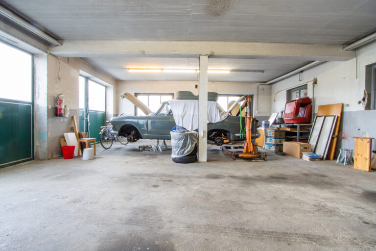 Werkstatt vorne H4