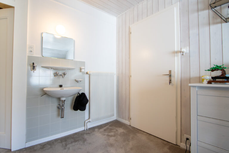 Schlafzimmer Ecke Lavabo