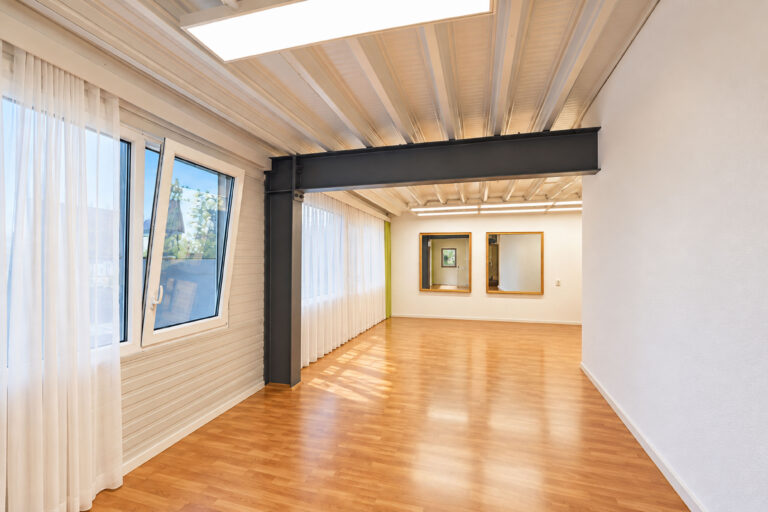 Gewerbe_Coiffeursalon_2-Obergeschoss